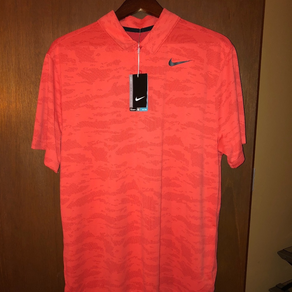 NIKE GOLF DRI FIT SHIRT